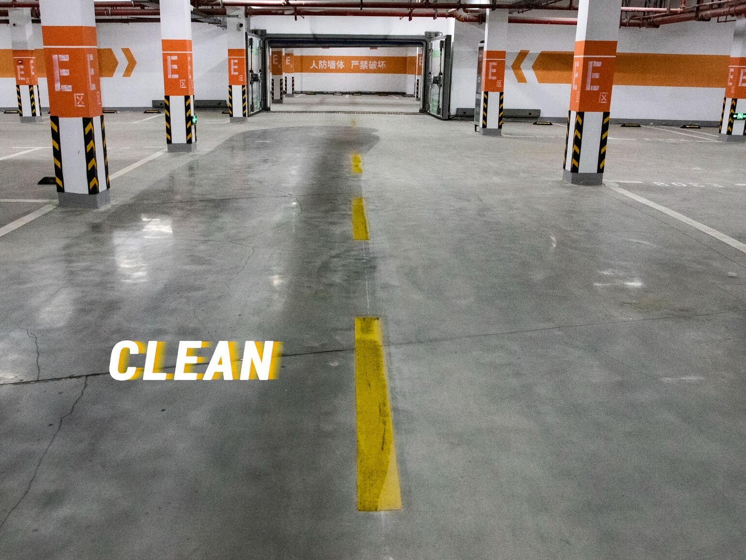 如何正确清洁和保养您的车库或停车场